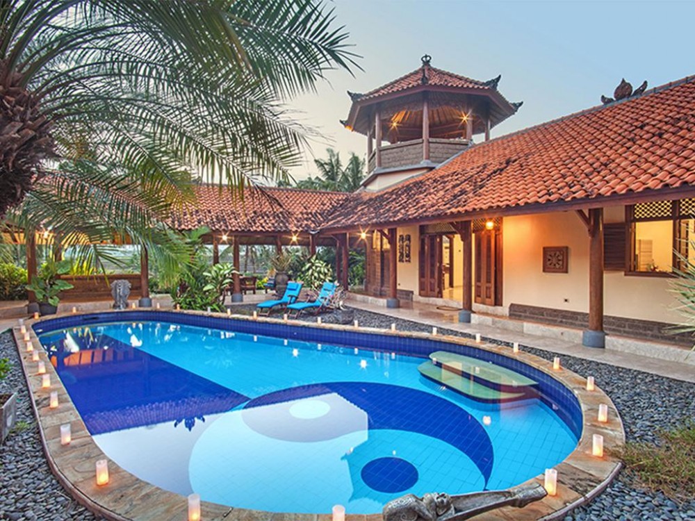 a luxury bali villas with a remarkable swimming pool