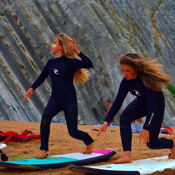 This Is How Kids Surf Camp Run Their Lessons 
