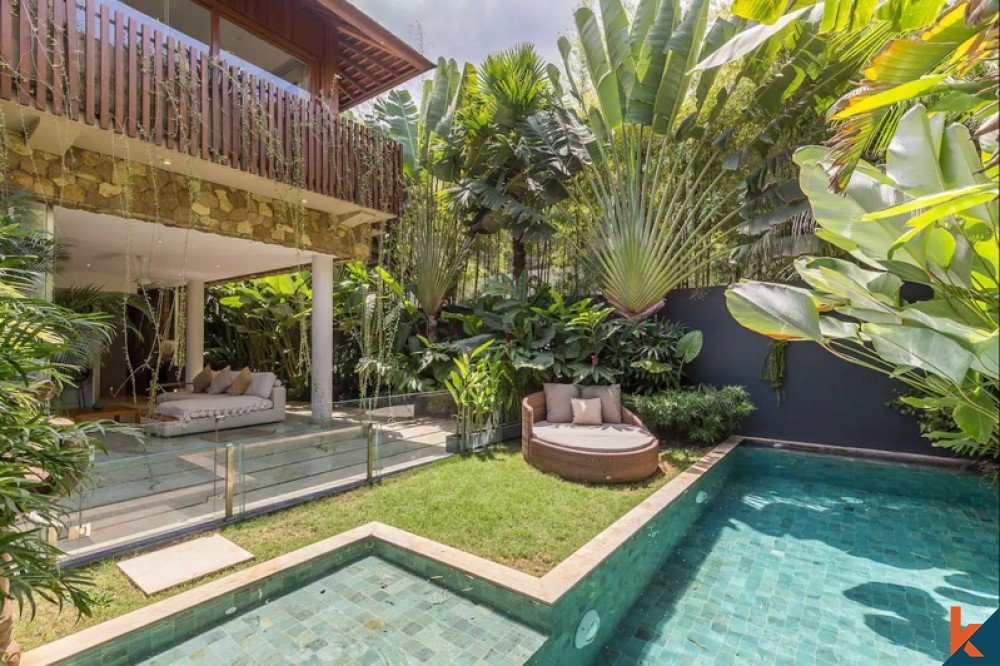 Use Native Plants and Flowers for the Seminyak Villas